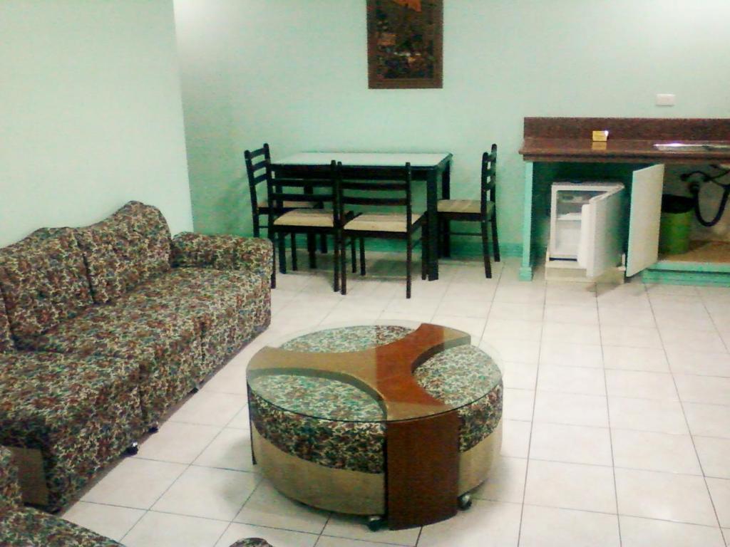 Oyo 765 Ibay Zion Hotel Baguio City Pokoj fotografie